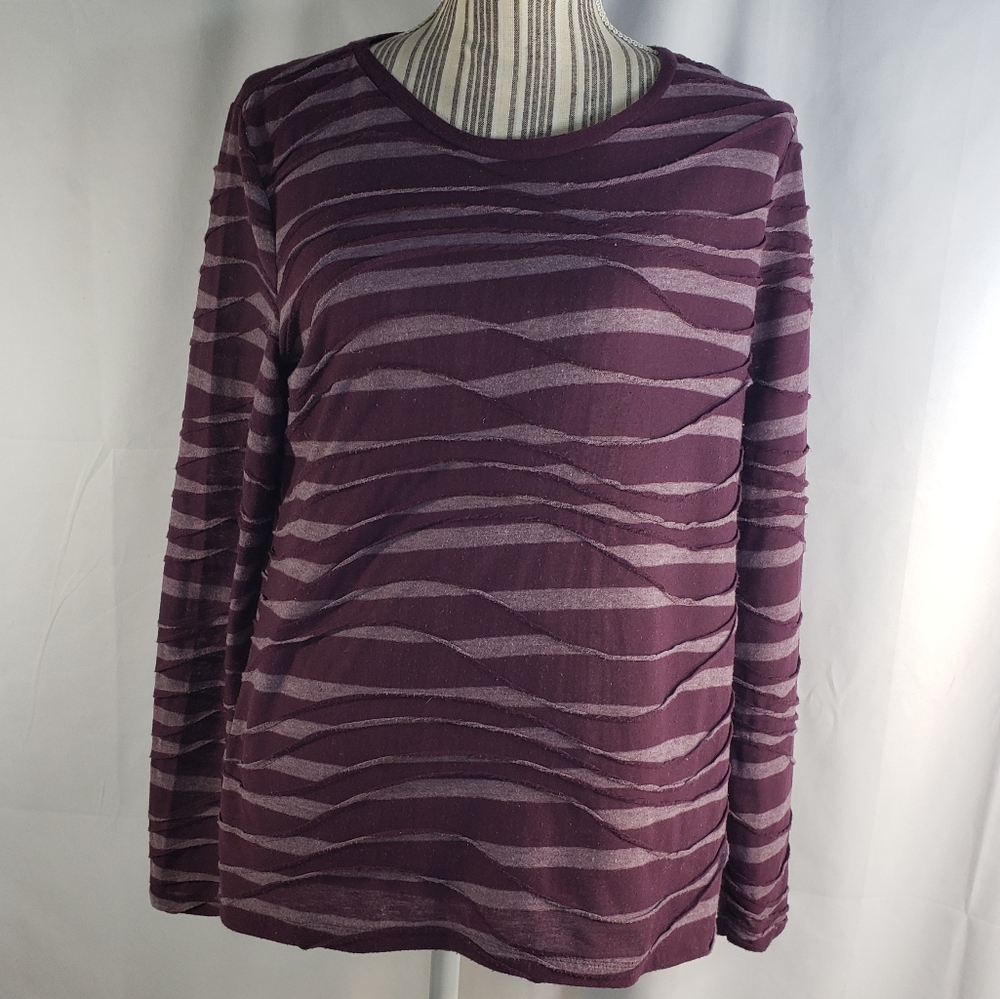 Simply VeraVera Wang Distressed Look Shades of Purple Long Sleeve Top Size Large